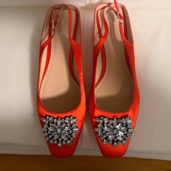 Zara Orange Flats with Silver Embellishments - Picture 3 of 5